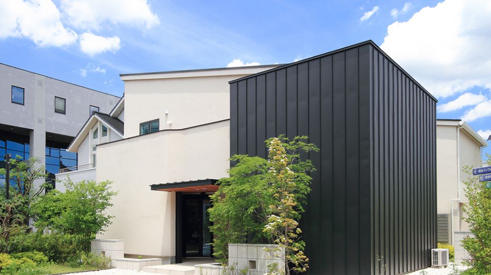高い防災性・断熱性などの機能を持つ素材を使用した外壁