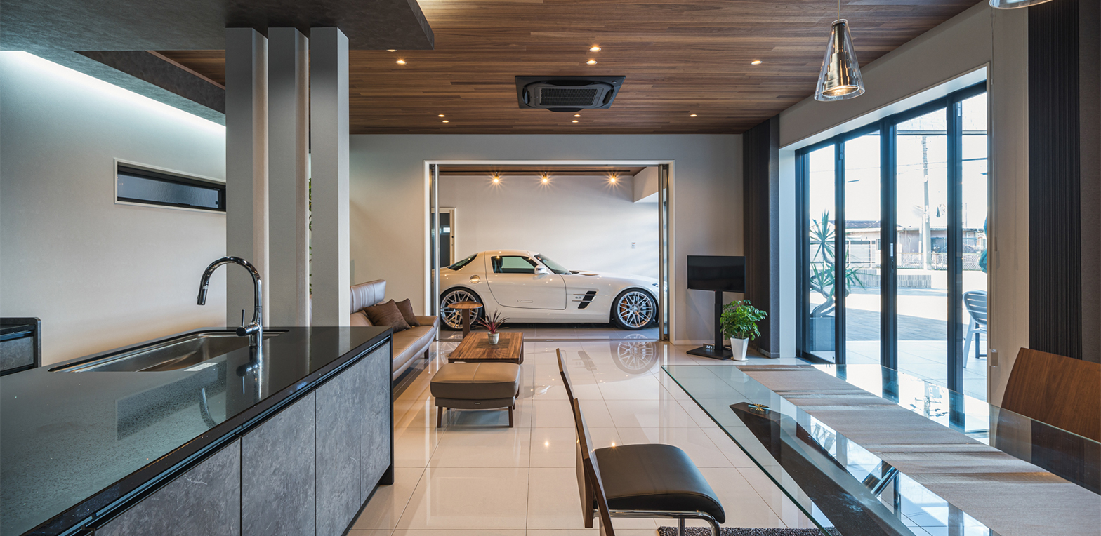 趣味と生活動線を両立させたガレージハウス