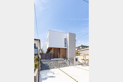 ワンランク上のシンプル和モダンな外観づくり~白・黒・グレーで変わる注文住宅のスタイル