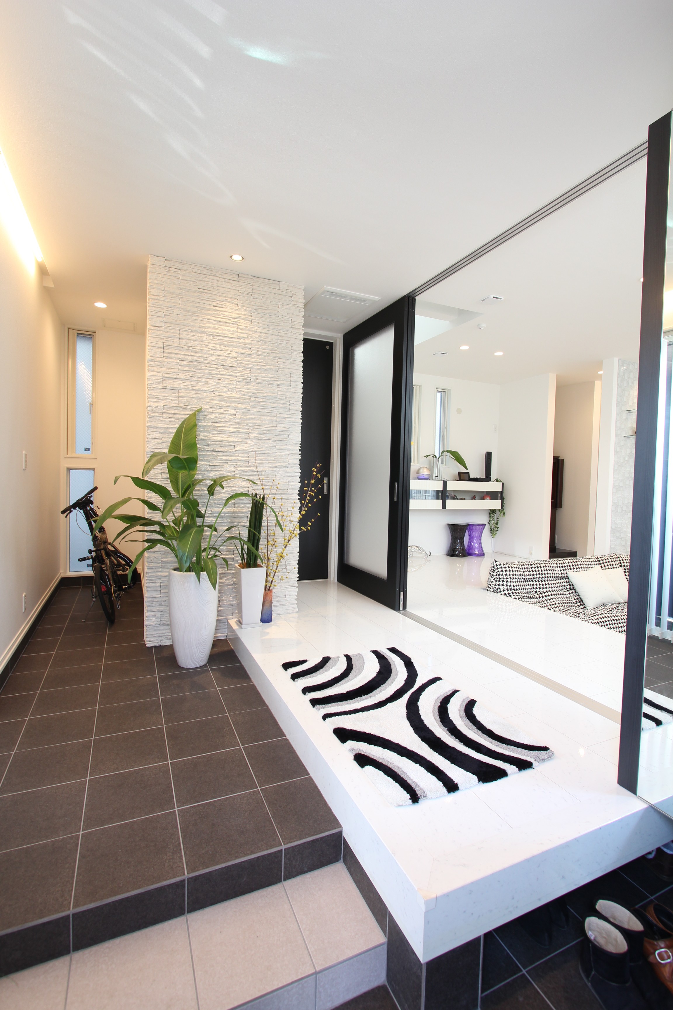 玄関ホールをオシャレで使いやすく 新築実例も合わせて紹介します 愛知 東京 神奈川 愛知の注文住宅ならアクティエ