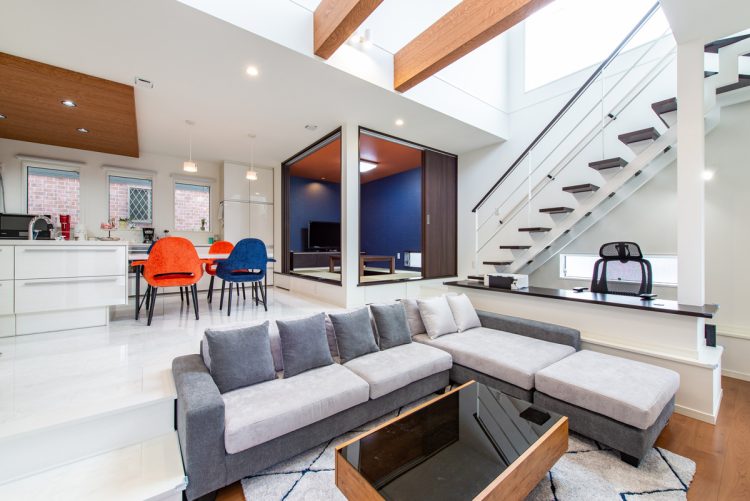 おしゃれなモダンリビングの特徴や種類・作る際のポイント|実例も紹介