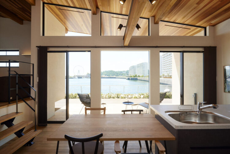 平屋の勾配天井のメリット・デメリットや後悔しないコツ｜おしゃれな実例も