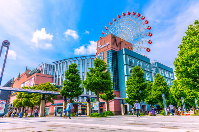 センター北駅前