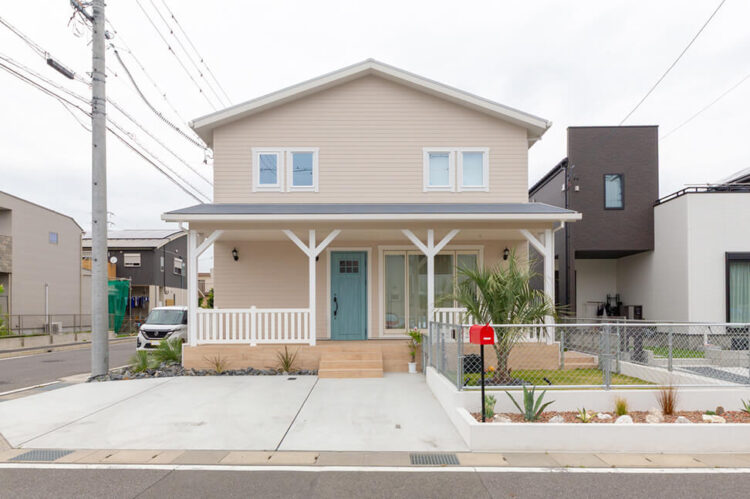 横浜で叶える”アメリカンハウス”外観、内装デザインのコツを解説│気になる費用や土地、会社の選び方までご紹介