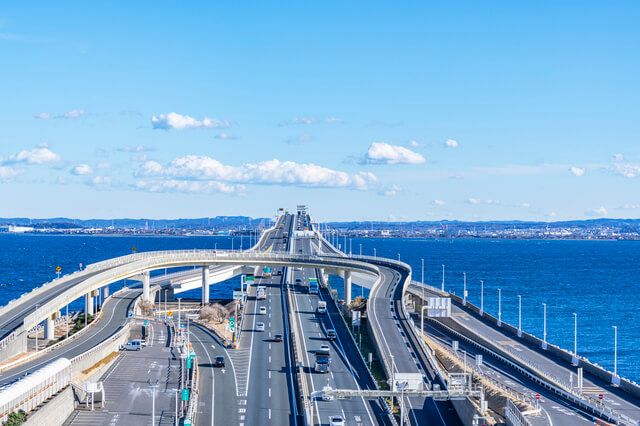アクアラインを利用して通勤は可能？時間・渋滞・交通費などの実態と千葉県（木更津など）移住の注意点