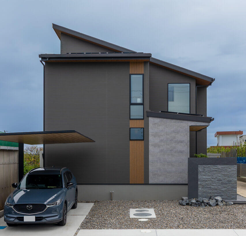 グレートーンを基調とした住宅